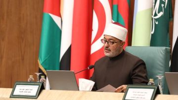 مفتي الجمهورية يدين استهداف مدرسة لإيواء النازحين في حي الصحابة بغزة