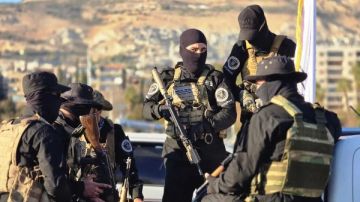 مقتل 3 من عناصر الأمن العام بانفجار سيارة مفخخة في الميادين بدير الزور