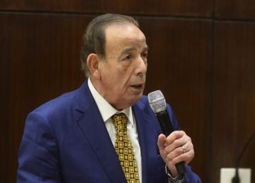 نائب يطالب بإنشاء وحدة لمباحث الأموال العامة داخل الأوقاف : الفساد بالهيئة وصل للحلقوم نائب يطالب بإنشاء وحدة لمباحث الأموال العامة داخل الأوقاف : الفساد بالهيئة وصل للحلقوم