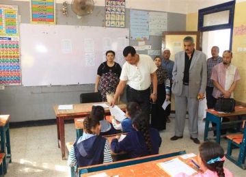 وكيل تعليم سوهاج يتفقد لجان امتحانات نهاية العام الدراسي لصفوف النقل وكيل تعليم سوهاج يتفقد لجان امتحانات نهاية العام الدراسي لصفوف النقل