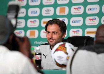  الحلم قادم .. بوميل يكشف حقيقة اقترابه من تدريب الأهلي