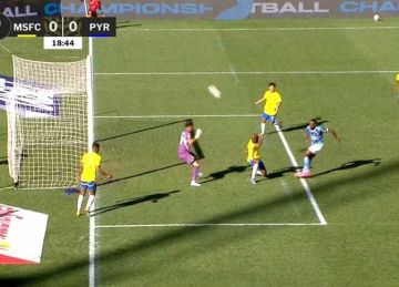 3 فرص ضائعة .. التعادل يحسم الشوط الأول لـ مباراة صن داونز وبيراميدز في دوري أبطال أفريقيا (فيديو)  3 فرص ضائعة .. التعادل يحسم الشوط الأول لـ مباراة صن داونز وبيراميدز في دوري أبطال أفريقيا (فيديو)