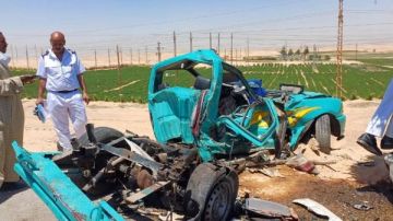 إصابة 4 أشخاص فى حادث انقلاب سيارة ربع نقل بقنا إصابة 4 أشخاص فى حادث انقلاب سيارة ربع نقل بقنا