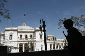 الانتخابات النيابية في مصر: محنة للمعارضة ومنحة للموالاة الانتخابات النيابية في مصر: محنة للمعارضة ومنحة للموالاة