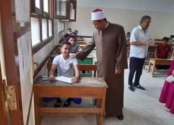 انطلاق ماراثون امتحانات الشهادة الثانوية الأزهرية.. وطلاب القسم العلمي يؤدون امتحان القرآن الكريم والحديث