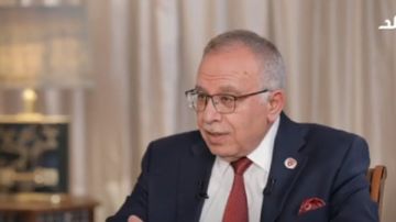 أسامة حمدي: الأطباء ثروة قومية .. وحذرت من هجرتهم طوال 5 سنوات أسامة حمدي: الأطباء ثروة قومية .. وحذرت من هجرتهم طوال 5 سنوات