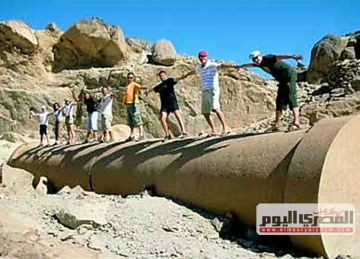 مونس كلوديانوس .. كنز روماني مهمل في صحراء سفاجا ينتظر قرارا من رئيس الوزراء لضمه للآثار مونس كلوديانوس .. كنز روماني مهمل في صحراء سفاجا ينتظر قرارا من رئيس الوزراء لضمه للآثار