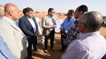 وزير الإسكان يتفقد مشروعات مرافق جنيفة والرابية بمدينة الشروق