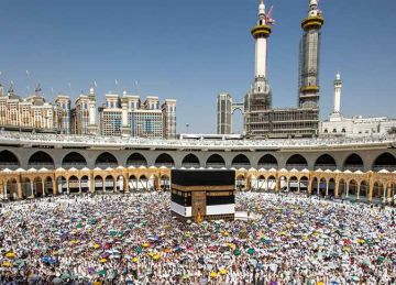 السعودية تعلن 5 ضوابط صارمة لتنظيم الدخول إلى مكة في حج 2025 السعودية تعلن 5 ضوابط صارمة لتنظيم الدخول إلى مكة في حج 2025