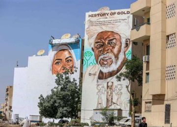 الثقافة المصرية بلغة الألوان.. مها وعلي يرسمان خيوط الأمل على جدران أسوان