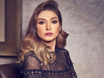 فستان قصير.. روجينا تثير إعجاب جمهورها بظهورها الأخير فستان قصير.. روجينا تثير إعجاب جمهورها بظهورها الأخير