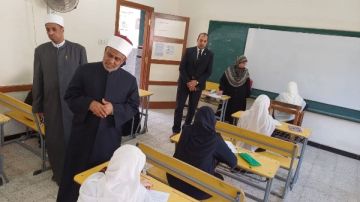 قطاع المعاهد الأزهرية: لا شكاوى من أسئلة امتحان الصرف بالقسم الأدبي قطاع المعاهد الأزهرية: لا شكاوى من أسئلة امتحان الصرف بالقسم الأدبي