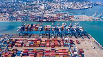 لماذا تخشى إسرائيل ضرب ميناء حيفا المليئ بالسيارات الكهربائية؟