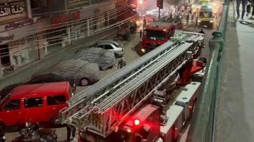 مشهد بطولي.. طبيبان ينقذان سيدة ووليدها من حريق بأحد المراكز الطبية بالمنيا