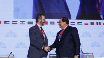 الجبهة الوطنية يهنئ أبو العينين بتسلمه رئاسة برلمان الاتحاد من أجل المتوسط الجبهة الوطنية يهنئ أبو العينين بتسلمه رئاسة برلمان الاتحاد من أجل المتوسط