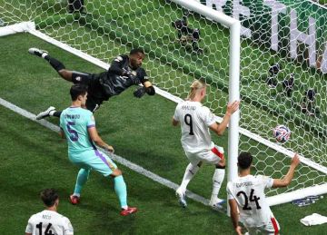  مواجهة حفظ ماء الوجه .. التشكيل المتوقع لمباراة العين والوداد بالمونديال