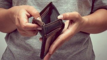 هل تعاني ضيق الحال؟.. 9 ذنوب تحجب الرزق وتمحق البركة احذر منها