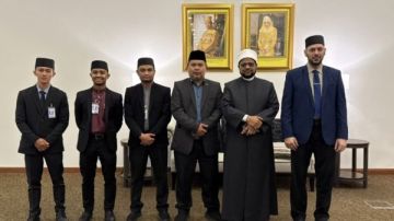 أمين البحوث الإسلامية يشارك فى مؤتمر الشافعى فى العصر الرقمي ببروناي أمين البحوث الإسلامية يشارك فى مؤتمر الشافعى فى العصر الرقمي ببروناي