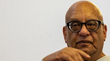 فى عيد ميلاده.. خيرى بشارة من عائلة برجوازية واهتم بالمهمشين