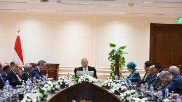 جبالي للسفراء الجدد: الدبلوماسية البرلمانية شريك أصيل في تعزيز مكانة مصر الخارجية جبالي للسفراء الجدد: الدبلوماسية البرلمانية شريك أصيل في تعزيز مكانة مصر الخارجية