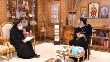 قداسة البابا تواضروس يستقبل ثلاثة أساقفة صور قداسة البابا تواضروس يستقبل ثلاثة أساقفة صور