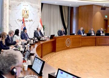 مباحثات موسعة بين رئيسي وزراء مصر وصربيا لتعزيز التعاون الاقتصادي والزراعي مباحثات موسعة بين رئيسي وزراء مصر وصربيا لتعزيز التعاون الاقتصادي والزراعي