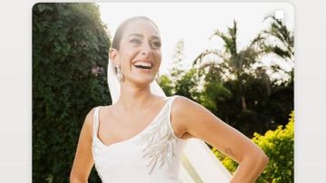 مبروك لأنقى منمن.. ليلى زاهر تهنئ أمينة خليل على زواجها مبروك لأنقى منمن.. ليلى زاهر تهنئ أمينة خليل على زواجها