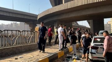 قفزة الموت.. سقوط شابين بموتوسيكل من أعلى الدائري بترعة المريوطية وانتشال جثة أحدهما قفزة الموت.. سقوط شابين بموتوسيكل من أعلى الدائري بترعة المريوطية وانتشال جثة أحدهما