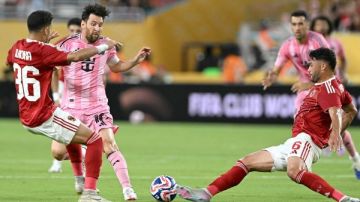 محلل رياضي: استراتيجية ريبيرو كانت ناجحة قبل تدخل القرارات الفردية محلل رياضي: استراتيجية ريبيرو كانت ناجحة قبل تدخل القرارات الفردية