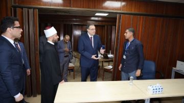 وزير الأوقاف ورئيس التنظيم والإدارة يتفقدان اختبارات تعيين الأئمة والخطباء.. صور وزير الأوقاف ورئيس التنظيم والإدارة يتفقدان اختبارات تعيين الأئمة والخطباء.. صور