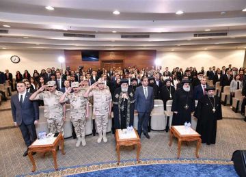 بحضور البابا تواضروس.. ندوة تثقيفية لقوات الدفاع الشعبي في الكاتدرائية بحضور البابا تواضروس.. ندوة تثقيفية لقوات الدفاع الشعبي في الكاتدرائية