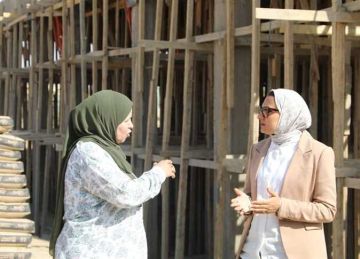 نائب محافظ الوادي الجديد تتفقد أعمال إنشاء المجمع الحرفي بالخارجة