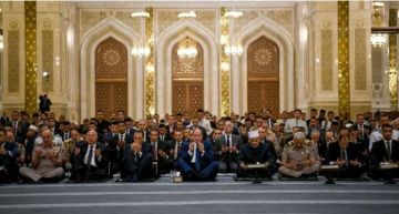 المتحدث الرئاسي ينشر صور أداء الرئيس السيسي صلاة عيد الأضحى المبارك بمسجد مصر بالعاصمة الإدارية المتحدث الرئاسي ينشر صور أداء الرئيس السيسي صلاة عيد الأضحى المبارك بمسجد مصر بالعاصمة الإدارية