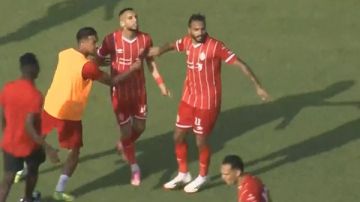 مواجهة مشتعلة في الدوري الليبي.. اشتباكات عنيفة بين لاعبي الاتحاد وأهلي طرابلس بحضور كهربا مواجهة مشتعلة في الدوري الليبي.. اشتباكات عنيفة بين لاعبي الاتحاد وأهلي طرابلس بحضور كهربا