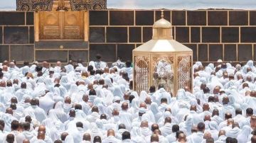 بث مباشر.. الحجاج يؤدون طواف الوداع استعدادا لمغادرة مكة بث مباشر.. الحجاج يؤدون طواف الوداع استعدادا لمغادرة مكة