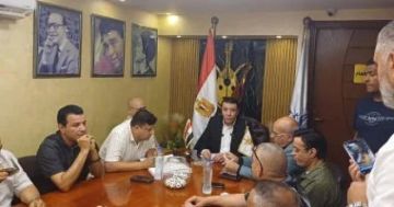 مصطفى كامل يقرر زيادة معاشات الموسيقيين 10 و5 آلاف شهريا لمرضى السرطان مصطفى كامل يقرر زيادة معاشات الموسيقيين 10 و5 آلاف شهريا لمرضى السرطان