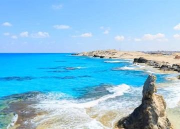  الأرصاد تطلق تحذيرات من السباحة على عدة شواطئ في مطروح غدا (تفاصيل)