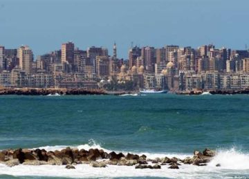 بعد العاصفة الرعدية.. مطالب بالتعامل بجدية مع التحذيرات الدولية لغرق الإسكندرية وفوران البحر بعد العاصفة الرعدية.. مطالب بالتعامل بجدية مع التحذيرات الدولية لغرق الإسكندرية وفوران البحر