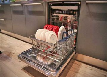 لتوفير الاستهلاك وإطالة عمر الجهاز.. القابضة للكهرباء تكشف أفضل وقت لتشغيل غسالة الأطباق