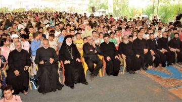 الأنبا باسيليوس يترأس اليوم العالمي للطفل بالإيبارشية