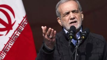 الرئيس الإيراني: أمريكا وراء ما يرتكبه الكيان الصهيوني من أعمال عدائية الرئيس الإيراني: أمريكا وراء ما يرتكبه الكيان الصهيوني من أعمال عدائية