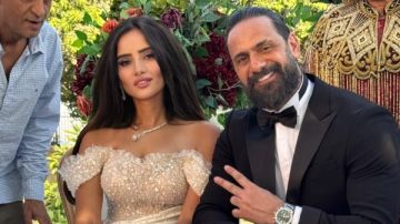 زينة عروسة في كواليس تصوير مسلسل ورد وشيكولاتة صور