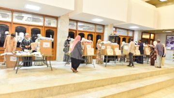 محافظ أسيوط يشارك في توزيع جهاز عروسة على 15 فتاة