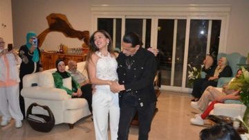 ورثت جينات العائلة .. علاء عوض: جميلة عوض دخلت الفن بموهبتها وليس بالواسطة ورثت جينات العائلة .. علاء عوض: جميلة عوض دخلت الفن بموهبتها وليس بالواسطة