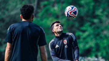 لقطات من مران الأهلي الرئيسي استعدادا لمواجهة بورتو في كأس العالم للأندية ..شاهد