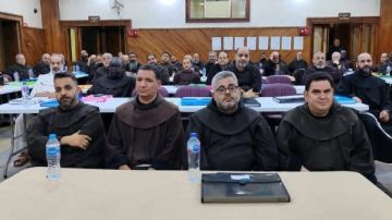مجمع الإخوة الأصاغر للرهبنة الفرنسيسكانية بمصر ينتخب مجلس شورى الرهبنة لعام 2025 مجمع الإخوة الأصاغر للرهبنة الفرنسيسكانية بمصر ينتخب مجلس شورى الرهبنة لعام 2025