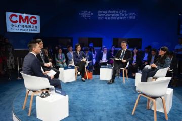 ضمن فعاليات المنتدى الاقتصادي العالمي.. وزيرة التخطيط تشارك في جلسة حول مبادرة الحزام والطريق ضمن فعاليات المنتدى الاقتصادي العالمي.. وزيرة التخطيط تشارك في جلسة حول مبادرة الحزام والطريق