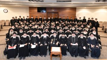 البابا تواضروس يلتقى وكلاء المطرانيات وأعضاء المجالس الإكليريكية الفرعية