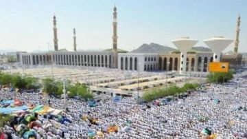 بث مباشر.. خطبة يوم عرفة من مسجد نمرة بصوت صالح بن حميد