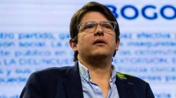 محاولة اغتيال مرشح الرئاسة الكولومبية ميجيل أوريبي خلال فعالية انتخابية